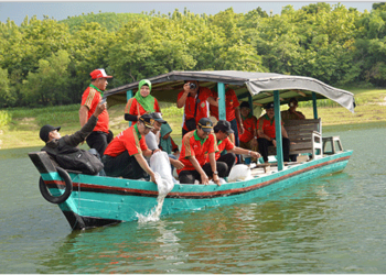 Sebar 12000 Benih Ikan di Waduk Pondok