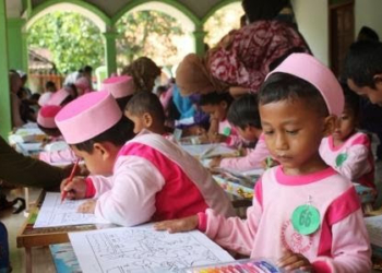 Kembangkan Kreatifitas Sejak Dini Ratusan Anak TK Ikuti Gebyar Seni