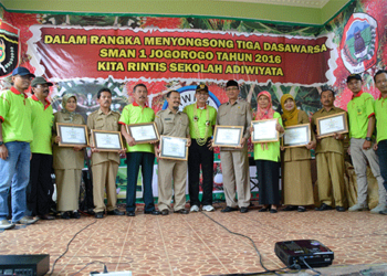 Bupati Apresiasi Prestasi SMA 1 Jogorogo