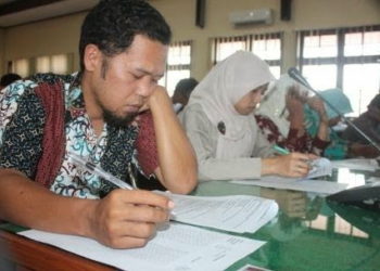 Ratusan Calon Panwascam Ikuti Tes Tulis