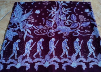 Kain Batik dengan Bentuk Fosil Situs Trinil