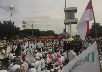 Dari Ngawi Bertakbir di Aksi SuperDamai 212