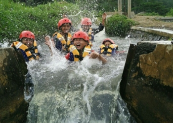 Tubing Asyik di Selondo