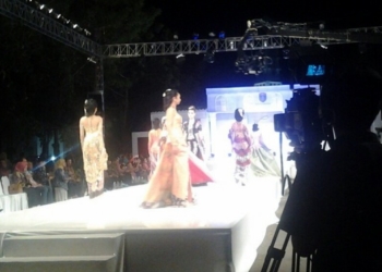 Pesona Batik Ngawi dalam Ngawi Batik Fashion 2017