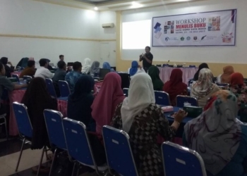 58 Guru Ikuti Workshop Menulis Satu Guru Satu Buku