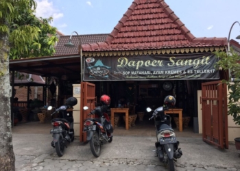 Dapoer Sangit Ngawi, Menu Asyik Rasa Selangit