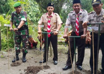 Pemerintah Kecamatan Turut Mendukung Gerakan Sejuta Biopori di Wilayah Kwartir Ranting Gerih