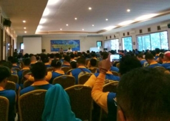 Peserta Jambore Netizen Polda Jatim Antusias Mendengarkan Materi dari Pakar Media