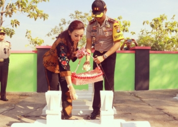 Kapolres Ngawi Ikuti Ziarah Makam Leluhur Dengan Khidmat