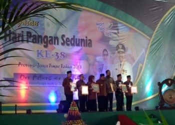 Ngawi Terima Penghargaan dari Gubernur Jatim dalam Rangka Hari Pangan Sedunia ke-38