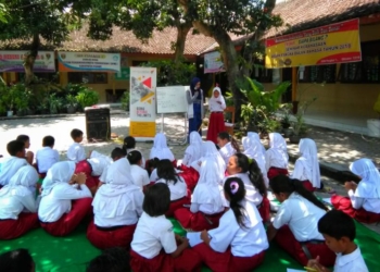 Puluhan Siswa SDN Pangkur 1 Luaskan Wawasan Melalui Kelas Puisi