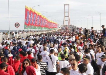 Polres Ngawi Berangkatkan Seribu Peserta Ikuti Puncak Millenial Road Safety Festival Polda Jatim