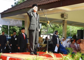 Bupati Ngawi Bacakan Pidato Mendikbud dalam Upacara Hardiknas tahun 2019 di Alun-alun Merdeka