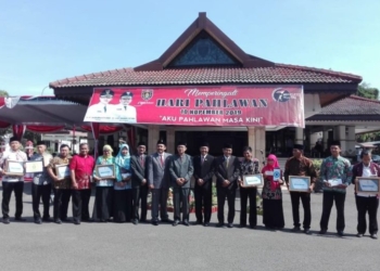 Pemda Ngawi Berikan Apresiasi Pengelolaan Web Desa Terbaik di Hari Pahlawan Tahun 2019