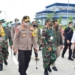 Kapolda Jatim bersama Pangdam V Brawijaya Tinjau Check Point Exit Tol Ngawi