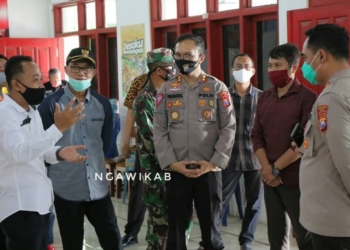 Wadirlantas Polda Jatim Tinjau Kampung Tangguh Semeru di Desa Dawu