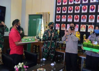 Yonarmed 12/Divif 2 Kostrad Mendapat Kejutan Istimewa dari Polres Ngawi