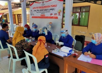 Serentak di 19 Kecamatan, Ribuan Petugas Penyelenggara Pilkada Ngawi Jalani Rapid Test