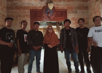 Sobat Ambyar Indonesia Kunjungi Rumah dan Makam Almarhum Didi Kempot di Majasem