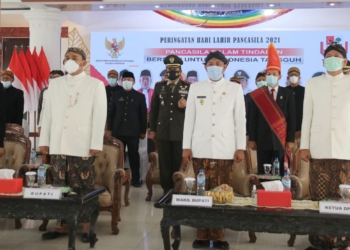 Ony Anwar dan Jajaran Forkopimda Ngawi Ikuti Upacara Hari Lahir Pancasila Secara Virtual