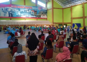 Vaksinasi COVID-19 Massal di GOR Bung Hatta Ngawi Diikuti 3000 Peserta