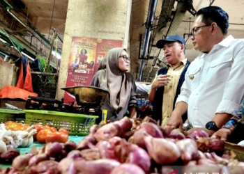KPPU RI-Pemprov Jatim minta tak ada permainan harga bahan pokok