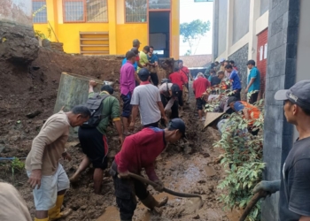 Bangunan SD di Trenggalek rusak terdampak tanah longsor