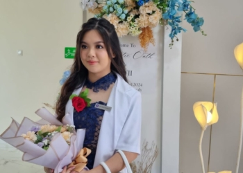 UHT Surabaya ambil sumpah 37 dokter gigi baru