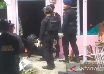 Tim Jihandak selidiki pelemparan bahan peledak ke rumah ketua KPPS Pamekasan