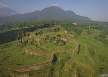 Potensi wisata bekas galian tambang pasir