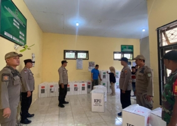 TNI-Polri kawal ketat distribusi logistik Pemilu 2024 di Lumajang