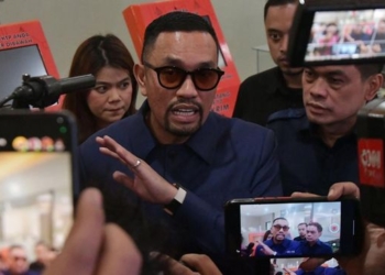 Sahroni Protes Istana Klaim Surya Paloh yang Minta Temui Jokowi