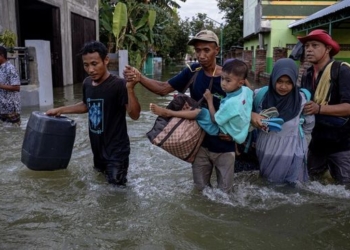 Banjir Besar di Demak hingga Kampanye Akbar Terakhir Capres