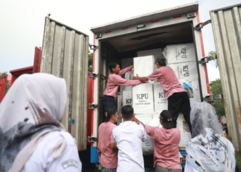 KPU Kota Madiun distribusikan logistik Pemilu 2024 ke kelurahan