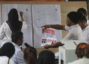Petugas KPPS Tak Bisa Koreksi Kesalahan Data Pilpres di Sirekap