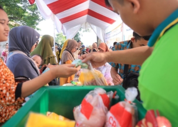 Pemkot Probolinggo gelar pasar murah kendalikan harga pangan