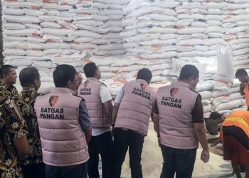 Satgas Pangan Polri Sidak Gudang Bulog Jakut saat Isu Beras Langka
