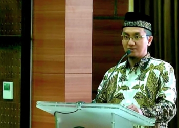 Gus Awis terima anugerah “UINSA Monumental Writing Award 2024”
