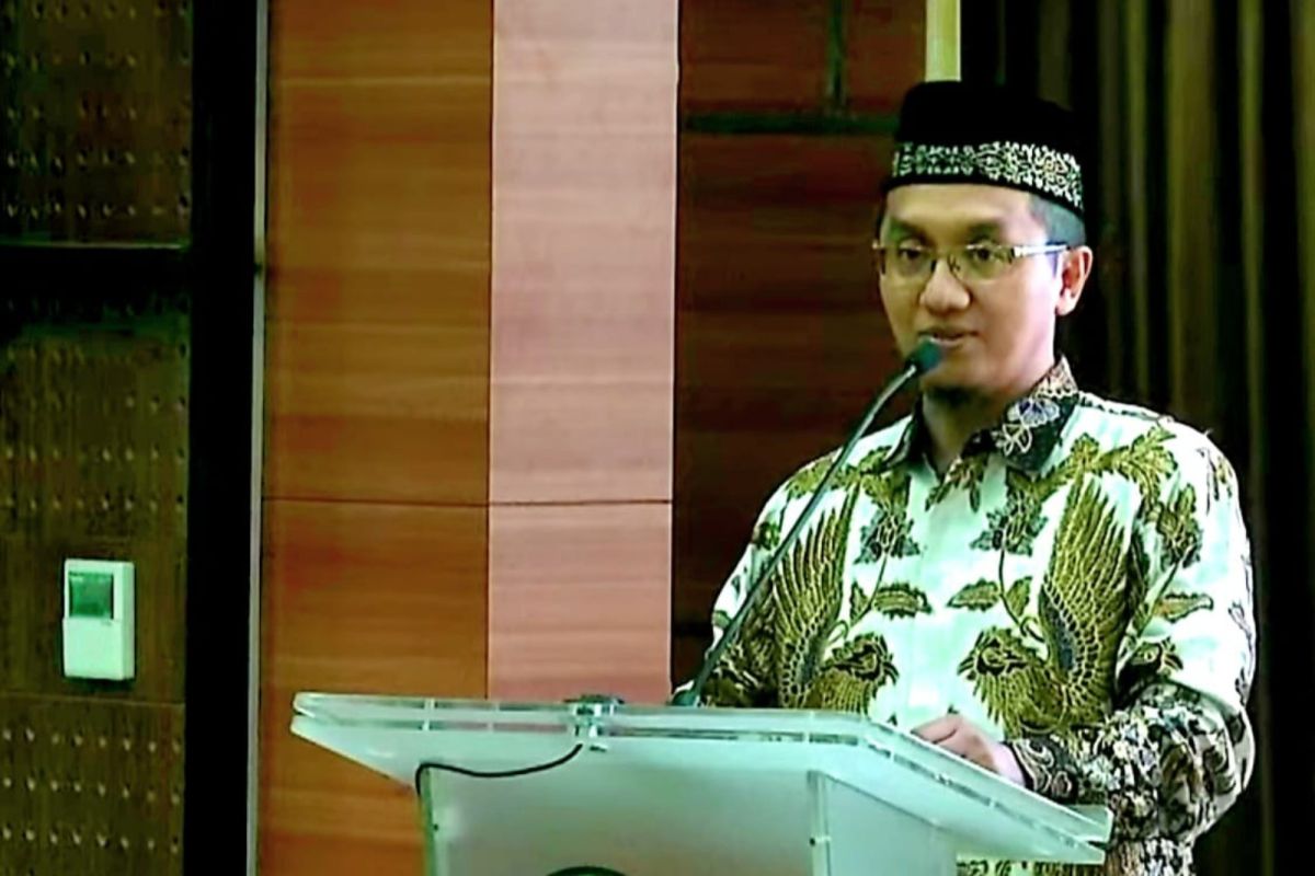 Gus Awis terima anugerah “UINSA Monumental Writing Award 2024”