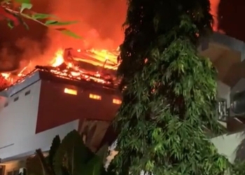 Ruang arsip RS Gatoel Kota Mojokerto terbakar