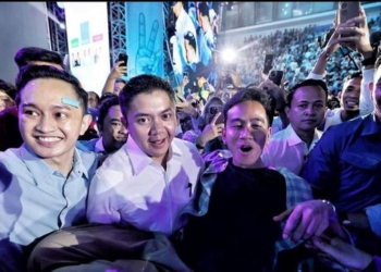 AMIN Persoalkan Mayor Teddy Pakai Atribut Kampanye Saat Debat Pilpres