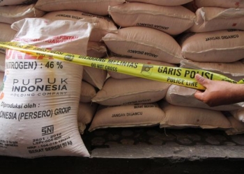 Polisi Bongkar Sindikat Penimbunan 50 Ton Pupuk Subsidi di Makassar