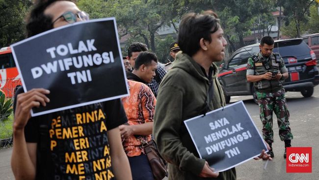 Imparsial Kritik Pemerintah Bakal Izinkan TNI/Polri Isi Jabatan ASN