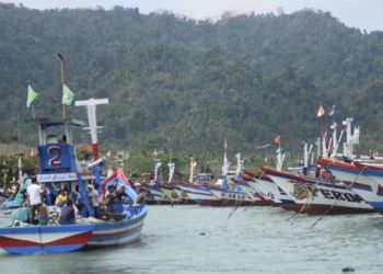 BPBD Trenggalek imbau nelayan waspada gelombang tinggi