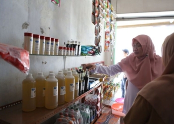 Pemkab Banyuwangi uji coba penjualan sembako dalam kemasan “reuseable”