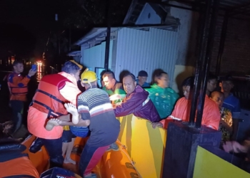 BPBD Probolinggo evakuasi warga terdampak banjir