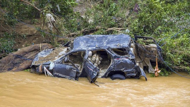 Total Korban Banjir Pesisir Selatan 25 Orang, 4 Masih Pencarian