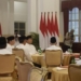 Jokowi Buka Puasa Bareng Menteri, Duduk Semeja dengan Prabowo