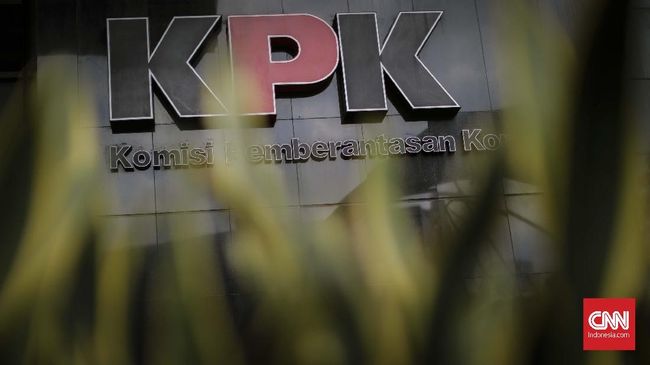 KPK Panggil Sekda Kota Bandung Ema Sumarna Terkait Kasus Suap CCTV