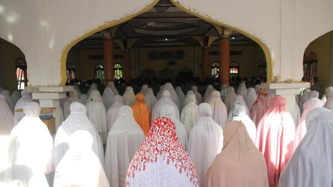 Pengikut Tarekat Syattariyah Menjalani Puasa Ramadan Lebih Awal